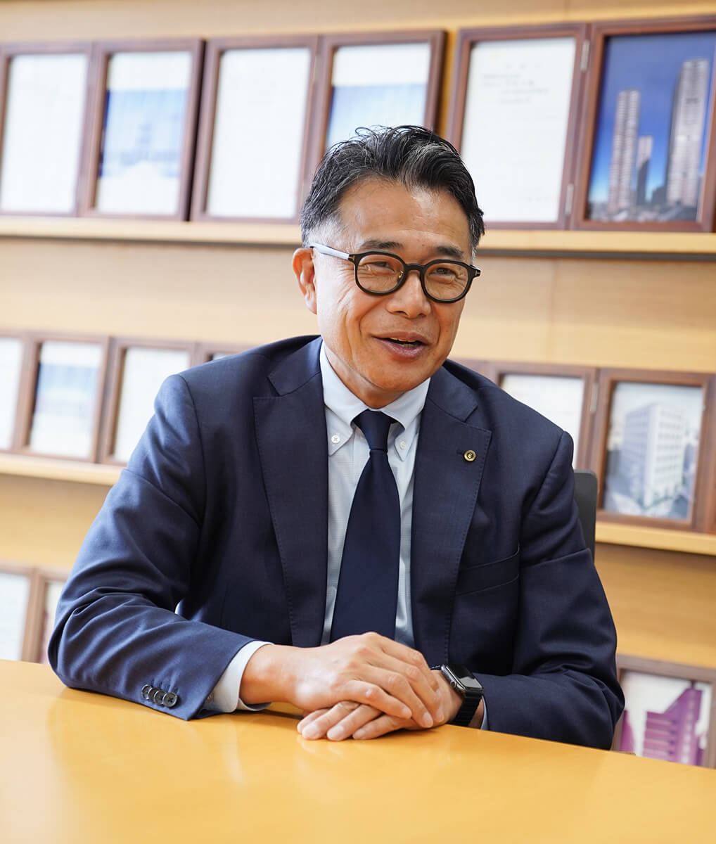 インタビューに答える北詰 雅亮